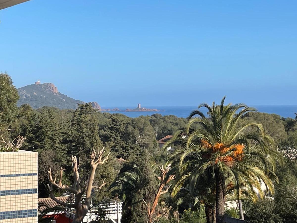 La Paisible Lägenhet Saint-Raphaël Exteriör bild