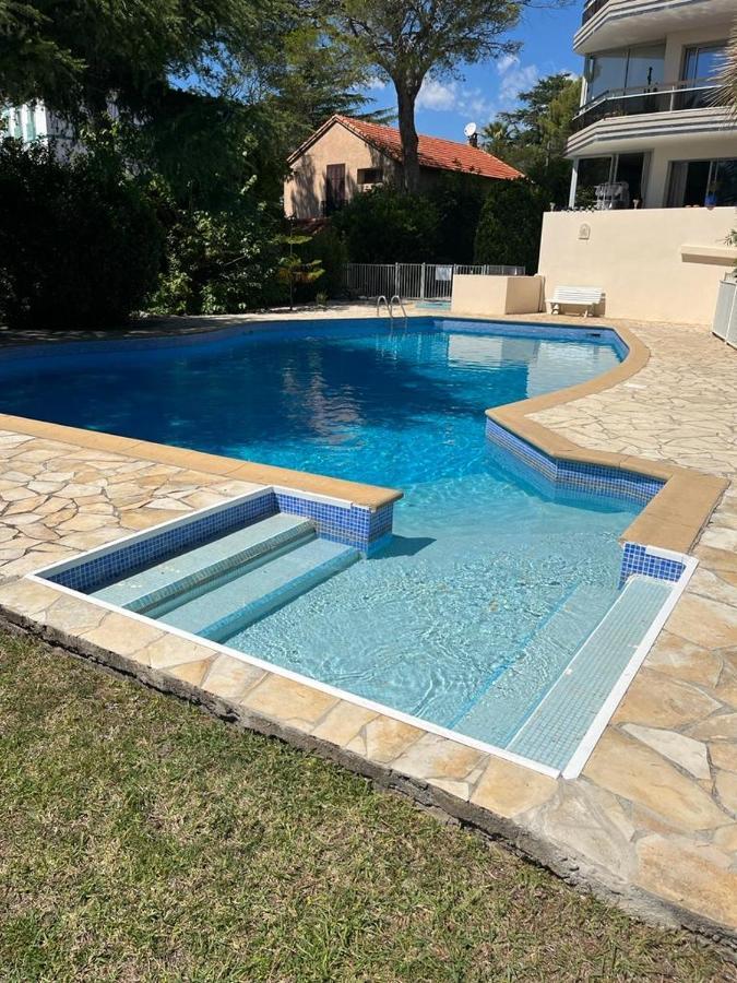 La Paisible Lägenhet Saint-Raphaël Exteriör bild